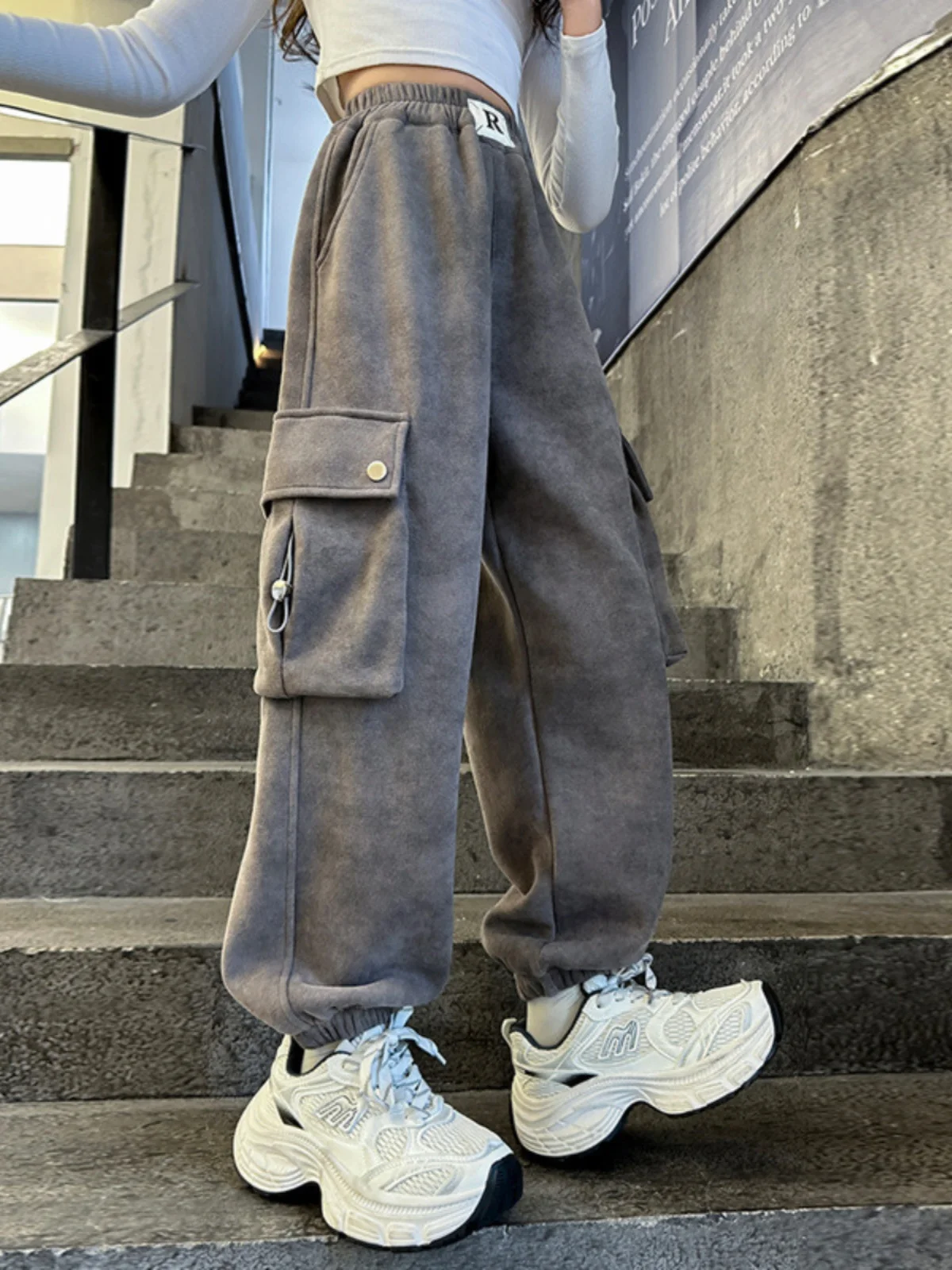 女の子ルーズカジュアルカーゴパンツ韓国スタイル綿長ズボン秋シーズン子供服キッズファッションスポーツウェア