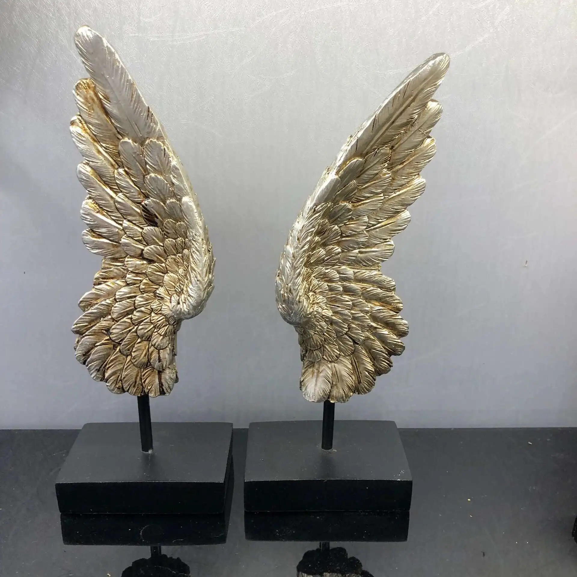 

European style wings home furnishing study porch TV cabinet decoration