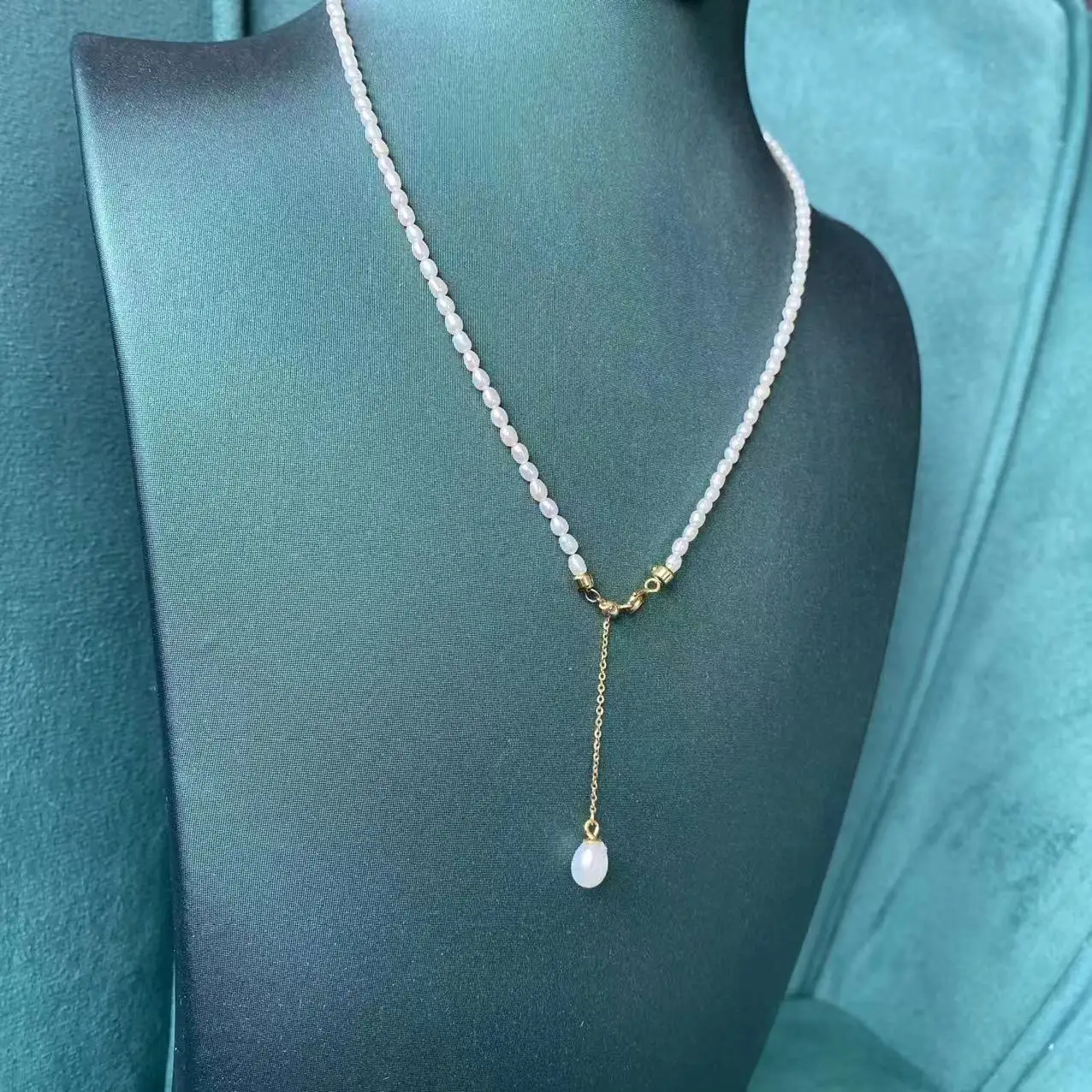 

Natural freshwater pearl millet bead neck necklace collarbone chain 40 + 5cm simple 2-3mm