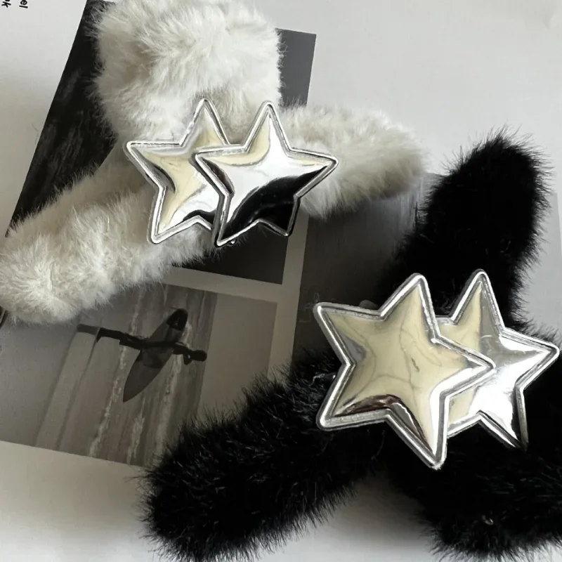 Korean New Y2K Silver Star Plush Hair Claw Clip Winter Trendy Girls Headdress Cute Pentagram Hairpin Hair Accessories for Women