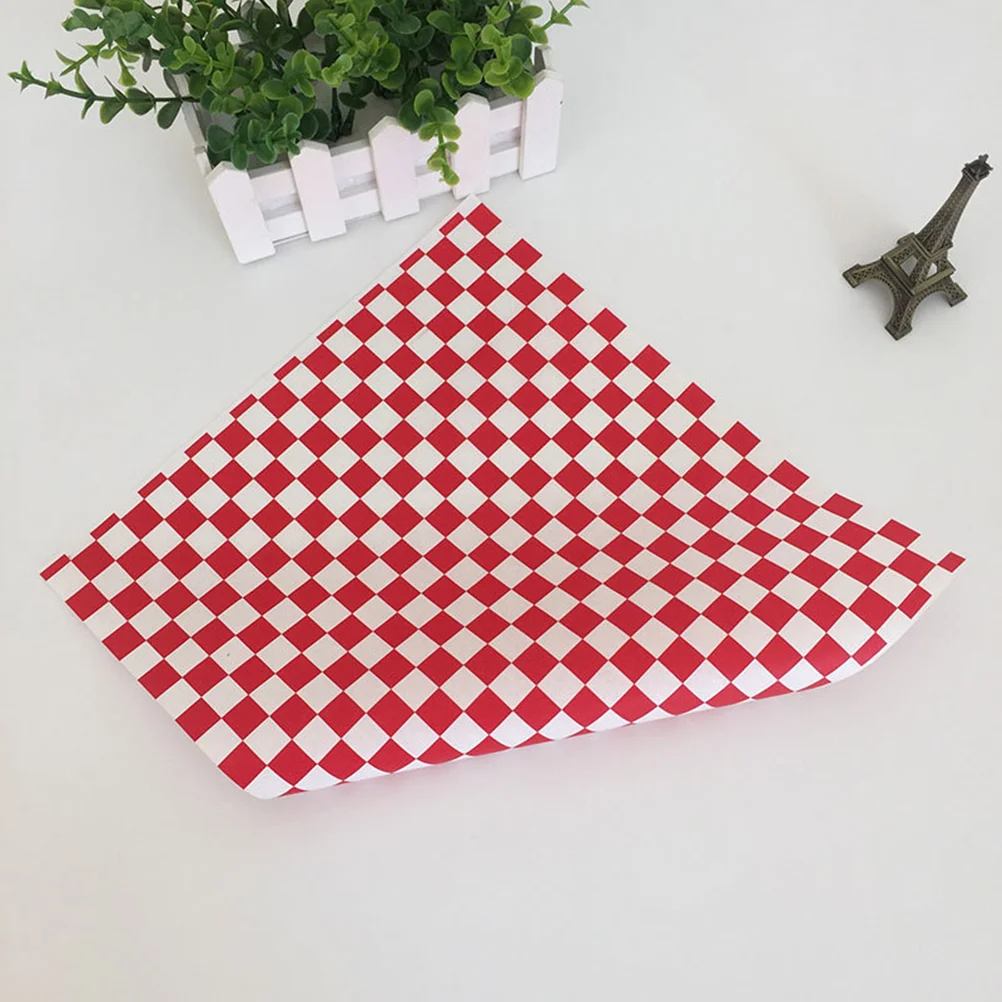 200pcs Sheets Checkered Wrapping Papers Chips Food Wrapping Papers Grease-Resistant Sandwich Wrap Prevents Food Stains