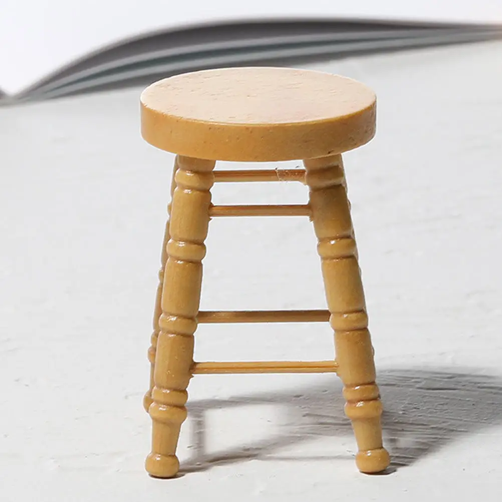 

2Pcs Premium Wood Mini Round Stool Dollhouse Accessory Compact Stereo Design Paintable Customizable Mini Furniture for Creative