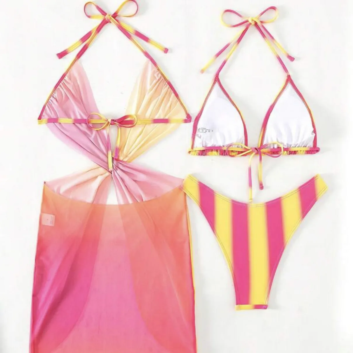 2025 خطوط أوروبية وأمريكية جديدة تغيير تدريجي تنورة شبكية الحب ثلاث قطع ملابس السباحة بيكيني بيكيني