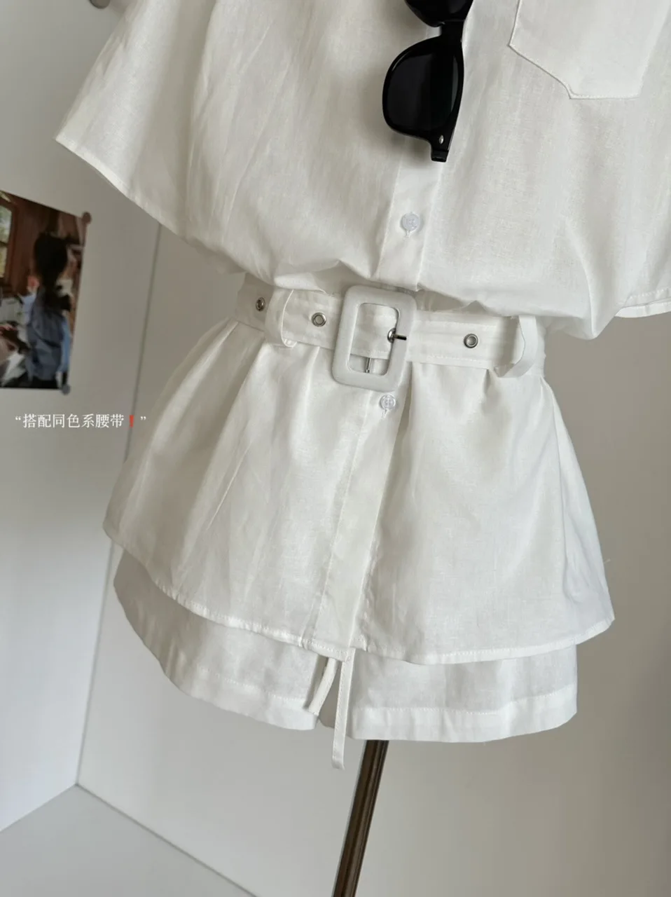 مجموعة أزياء صيفية رغبة نقية لعام 2025 تصميم نسائي غير منتظم بأكمام قصيرة + تنورة على شكل حرف a طقم مكون من قطعتين