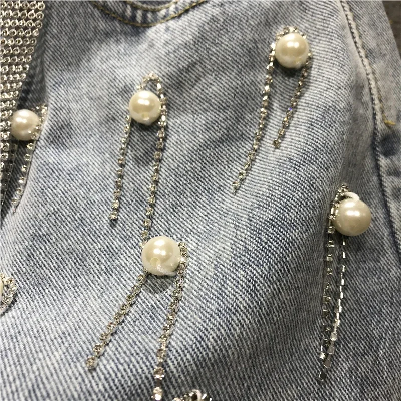 Letnie damskie szorty jeansowe z wysokim stanem, zdobione dżetami, z frędzlami, z dziurami, asymetryczne, niebiesko-białe, damskie koreańskie szorty jeansowe.