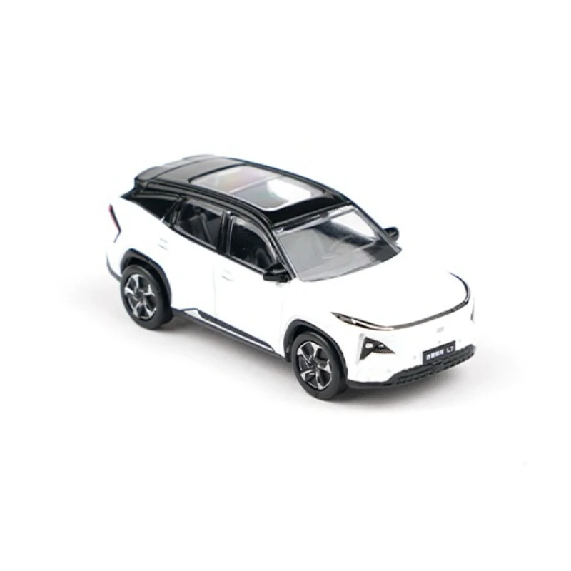 

XCARTOYS 1/64 Scale Alloy Micro Model of Geely Galaxy L7 in Morning White Ideal Static Decoration Gift for Boys
