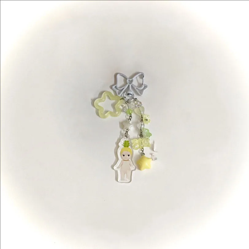 ̊+ ̊ سلسلة مفاتيح أكريليك Angel من سوني + ̊+ ̊.
