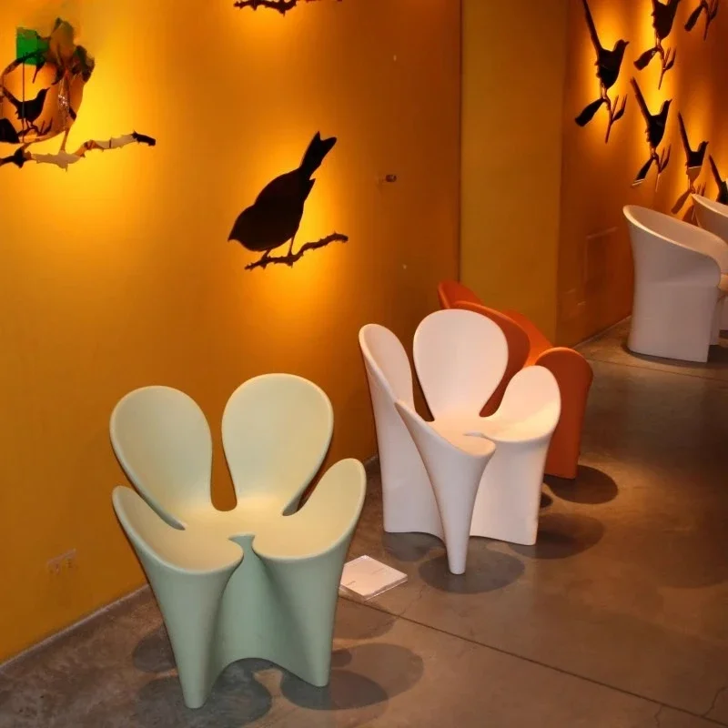 

Стул FRP с четырьмя полыми сиденьями в форме лепестков, пластиковый стул в стиле арт-декор