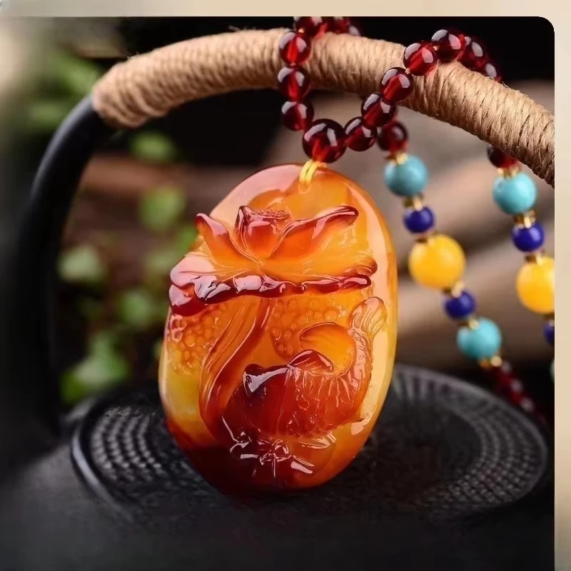 

Chicken Oil Yellow Old Beeswax Pendant for Men and Women Necklace Ethnic Style Retro Jewelry Women's Pendant