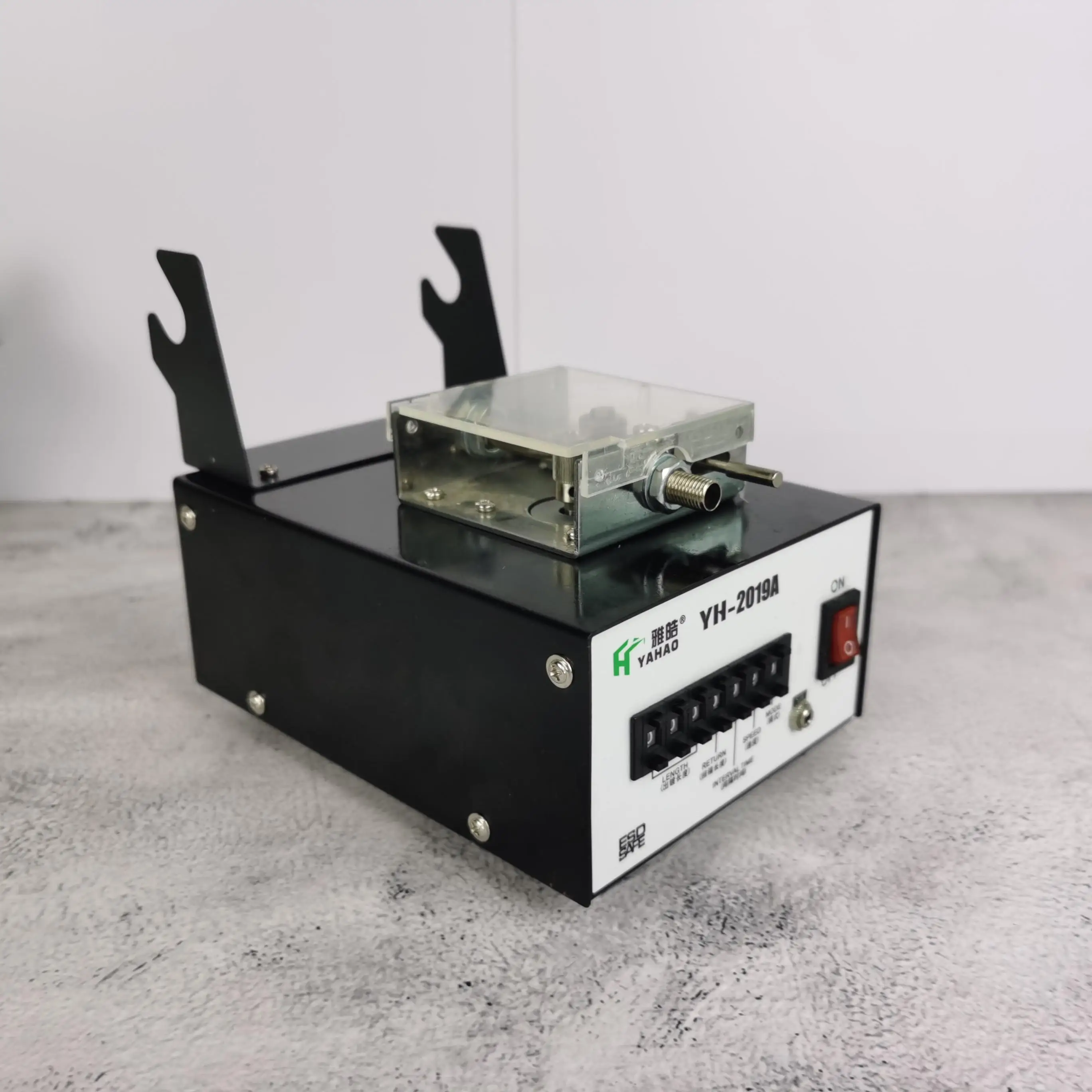 

Tin Feeding Machine YH-2019A Automatic Soldering Machine Threading Circuit Board Welding Foot-out Machine