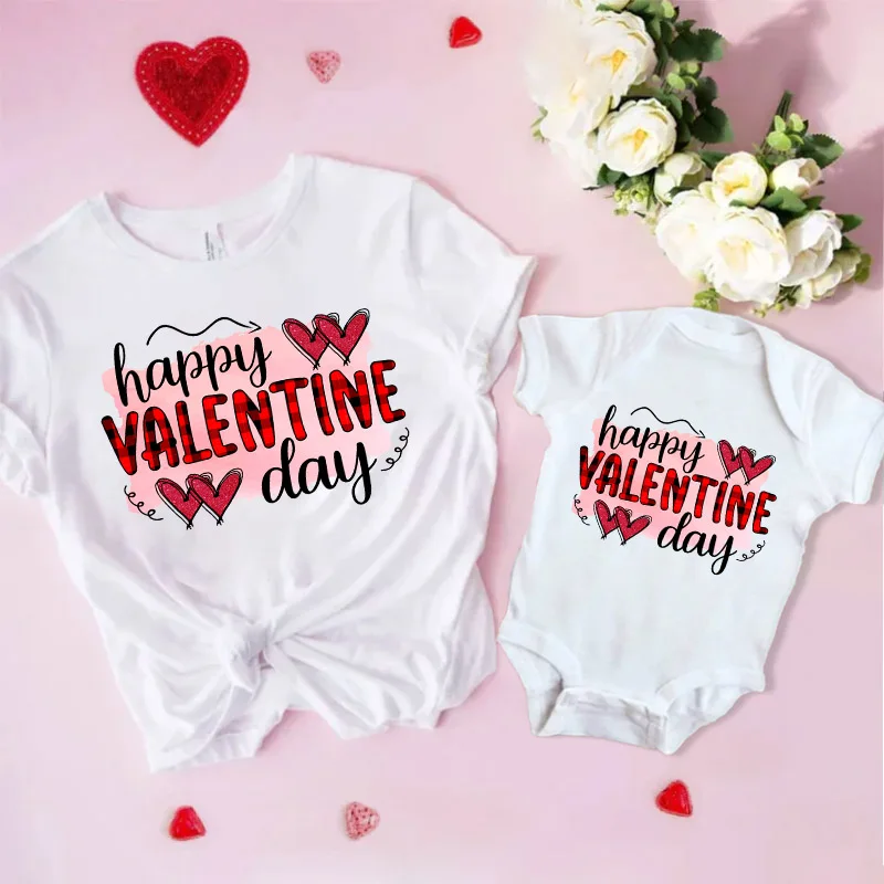 

Happy Valentine's Day Ptint Family Matching Outfits Mommy T-shirts Baby Bodysuits Family Clothes Valentines Outfits Present