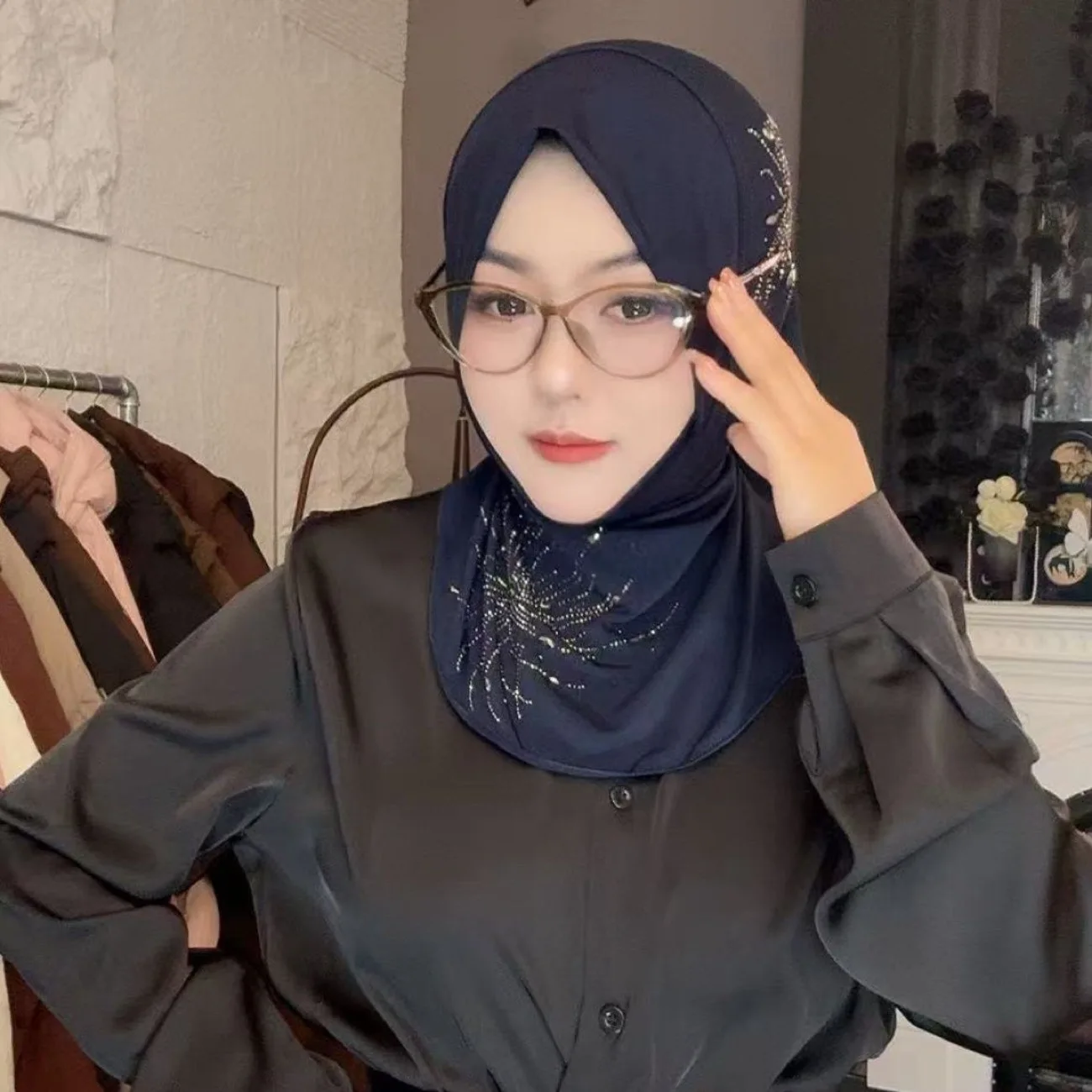 Muzułmańskie, gotowe do noszenia hidżaby, błyszczące szale, modne chusty na głowę dla kobiet