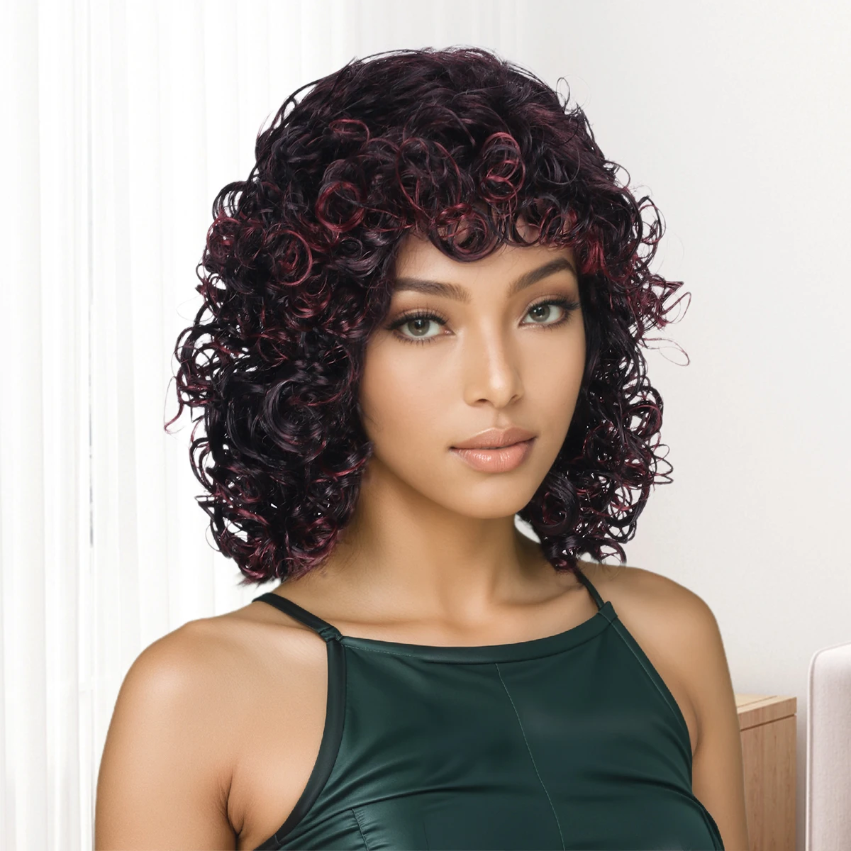 المرأة الأفريقية المتفجرة شعر مستعار مجعد الأزياء، حليقة صغيرة شعر مستعار الألياف الاصطناعية