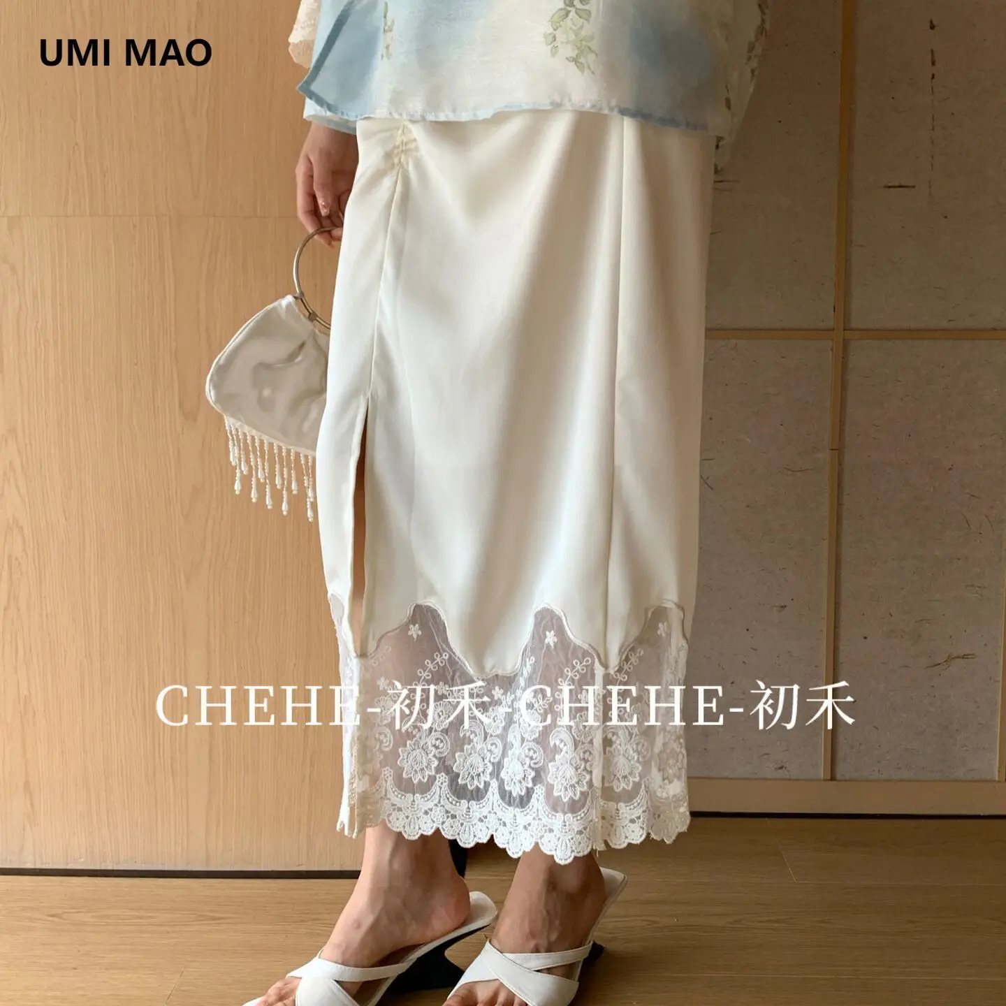 

UMI MAO New Chinese Lace Splicing Satin Body Skirt Women's Spring Summer Temperament, Chinese Style High Waist Drop Skirt