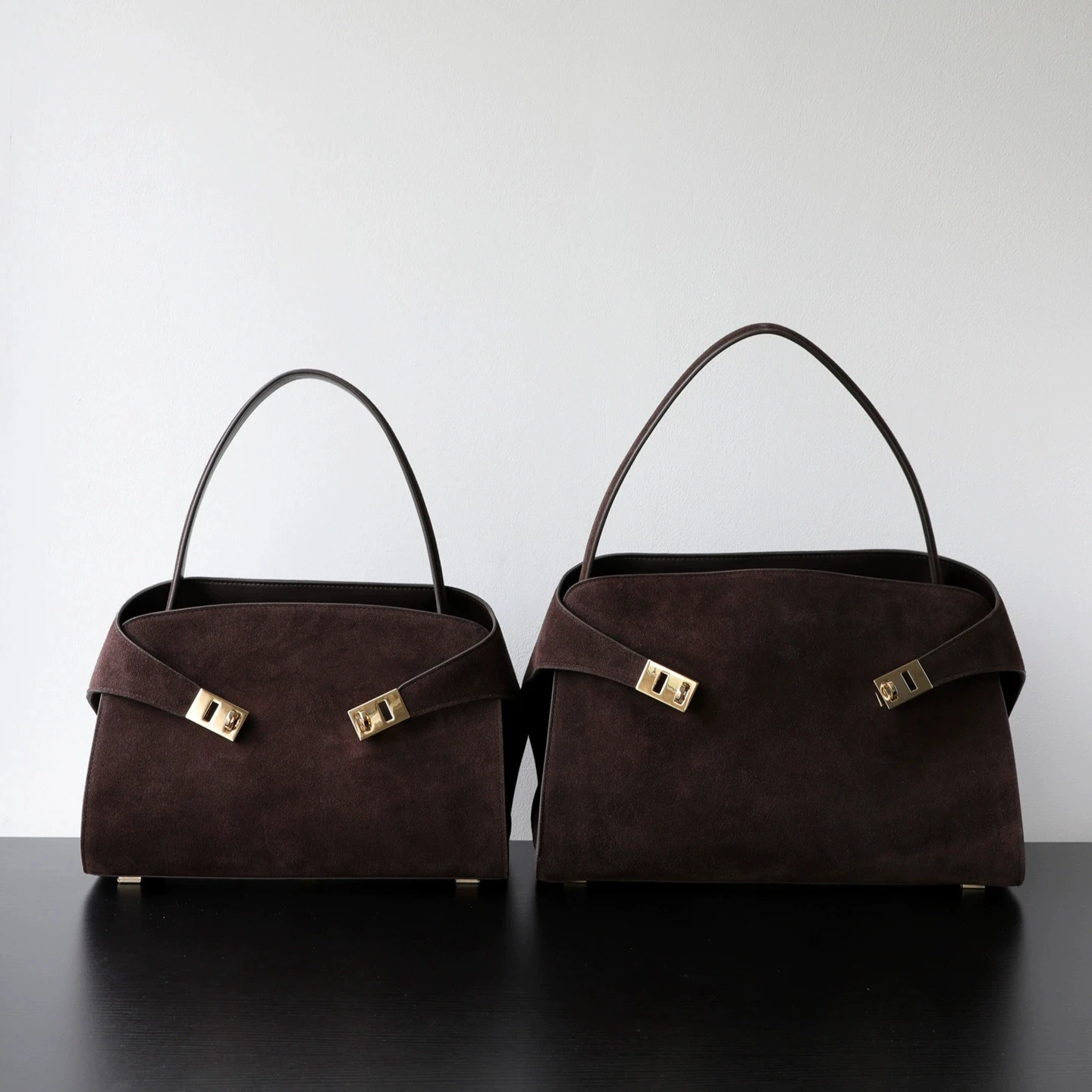 2026 Newest Top-grade Suede Leather Women Bag High Quality Retro Shoulder Bag Female Fashion Totes Large Commute Bags Coffee