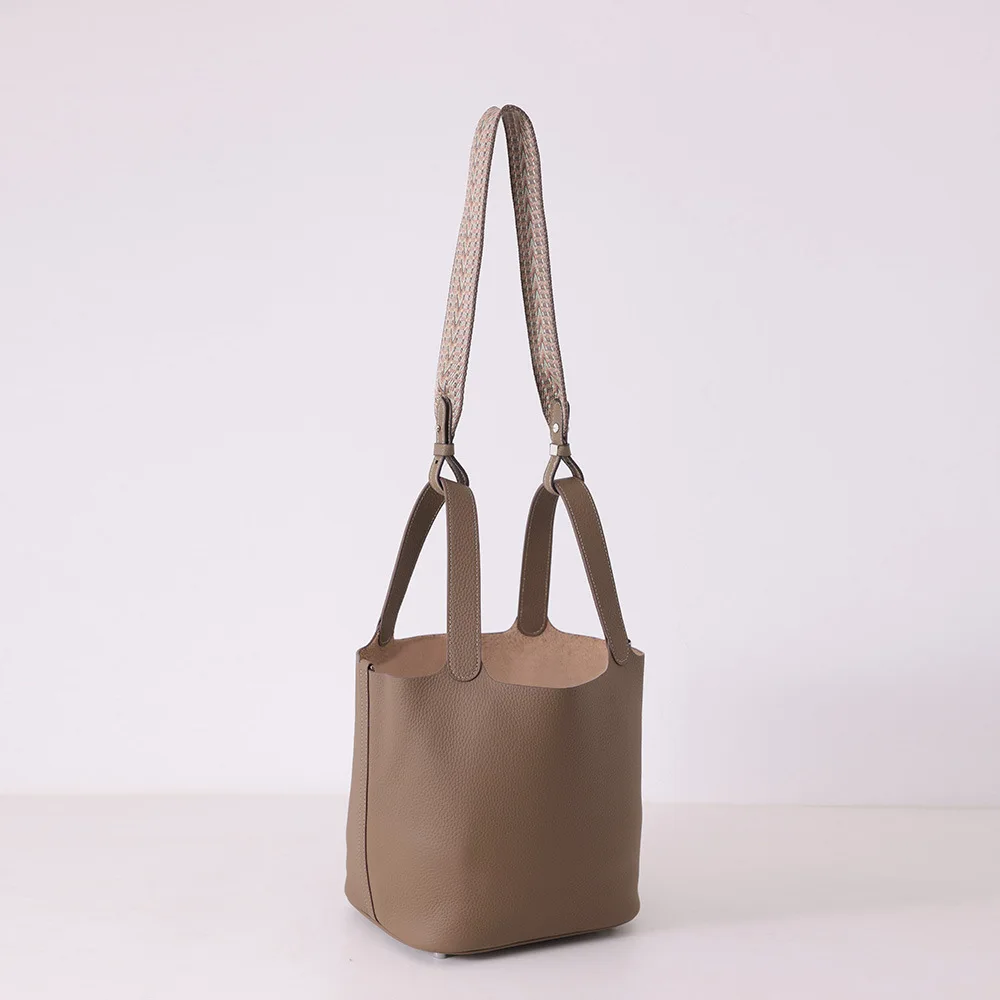 сумка женская Top Grain Cowhide Grain Pattern Minimalist Bucket Bag Black Daily Use 2026 Spring Handheld