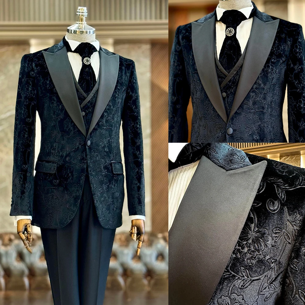 Vintage Jacquard Wedding Suits For Groom Peaked Lapel Single Breasted Tuxedos 3 Pcs Jacket Pants Vest Party Prom Customized