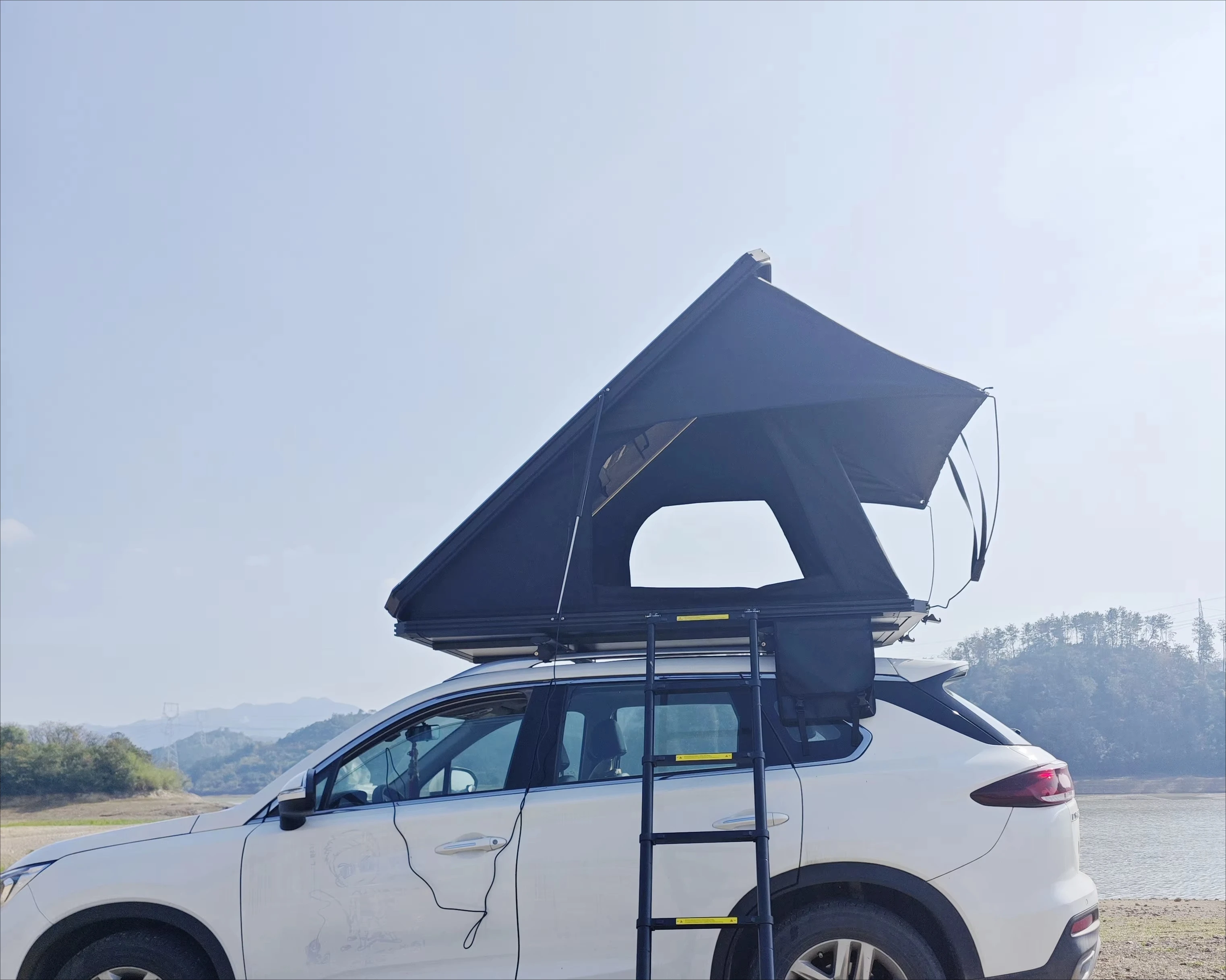 

Self-Driving SUV Hard Shell Aluminium Triangle Double Layer Roof Top Tent Canvas Rear Awning with One Bedroom Structure
