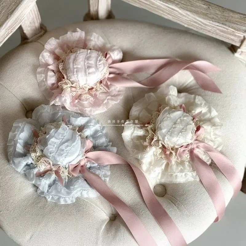 

Elegant Spring 'Misty Poetry' Inspired Hairpin with Multi-Color Ribbons, Sheer Veil, and Lace-Embellished Dress Hat for Romantic