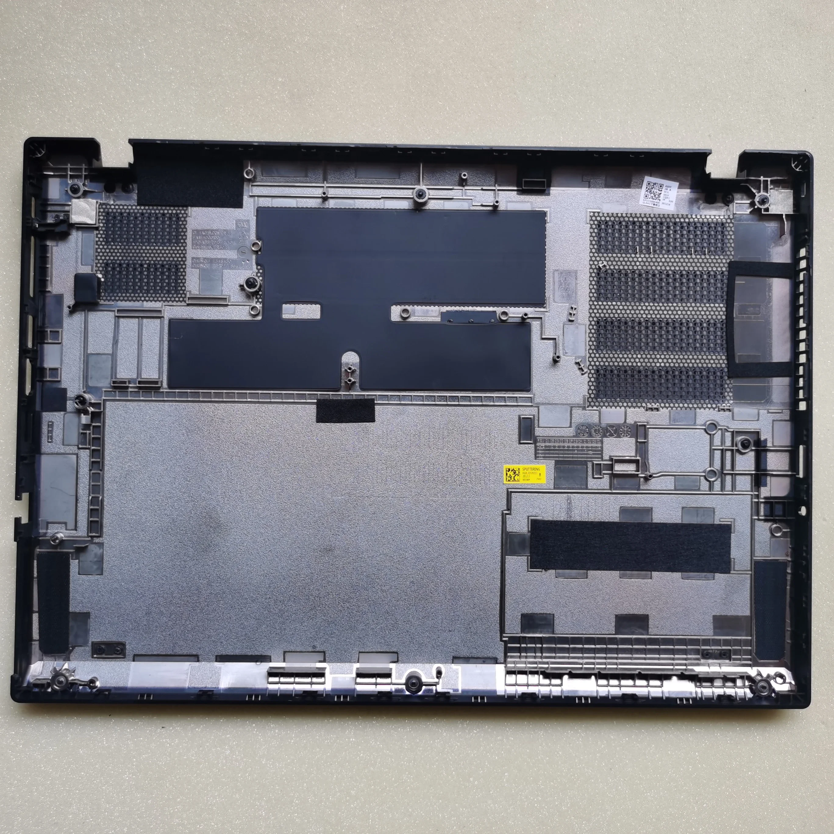 New Laptop Bottom C… - image