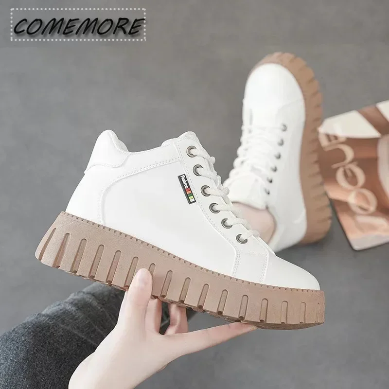 Autumn Winter 2024 New Velvet Thick Soled Fashion Platform Boots Sole Fashion Trend Women\'s Shoes Sneakers Anti Slip Lightweight