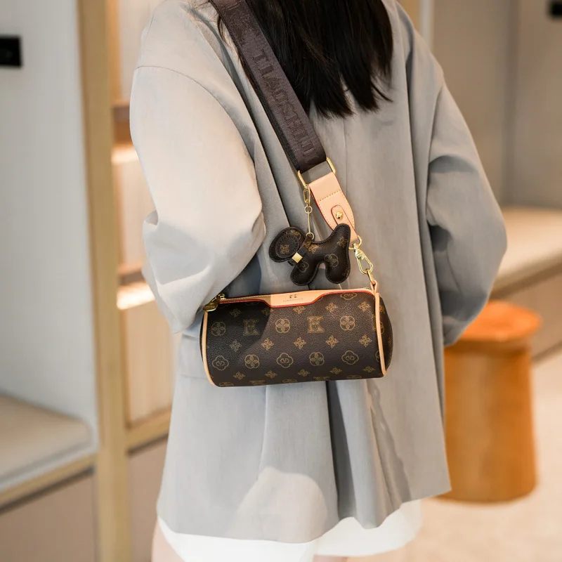 

2025 New! Women's High-Sense Cylindrical Bag - Wide Strap, Retro Print, Commute Travel Crossbody