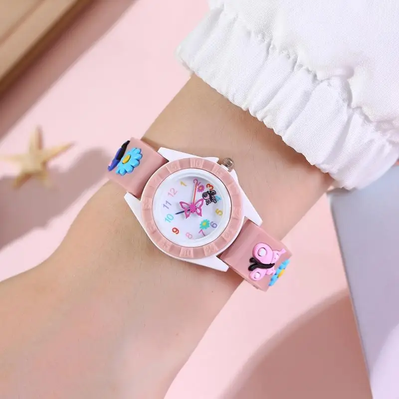 Children's Cartoon Watch Quartz Silicone Watch Elementary School Girls Boys Children's Watch 3D Silicone Strap