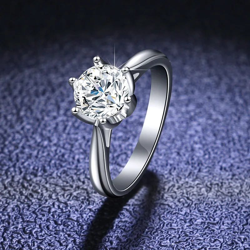 

Boutique PT950 platinum diamond ring 3 carat ring Moissanite ring ladies ring classic six claw crown wedding ring