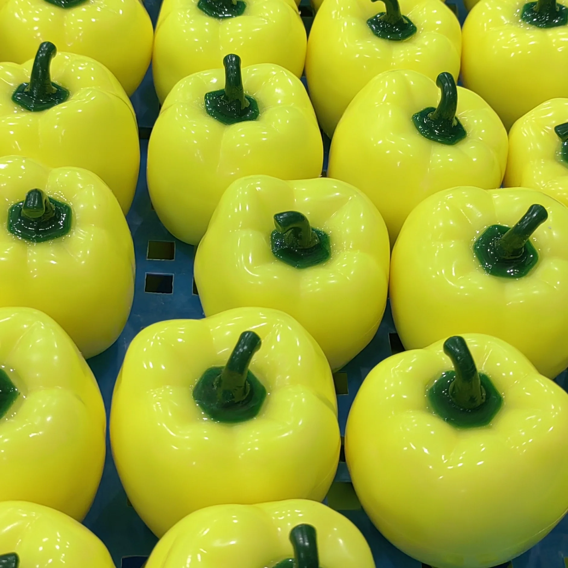 New Stress Relief Toy Crunchy Squishy Chili Crispy Sound Bell Pepper Stress Ball Blocks Filled for Friend Xmas Gift