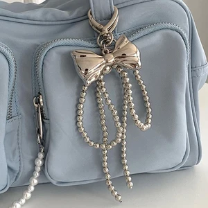 Zakol Y2K dễ thương Pearl Pearl Bowknot Keychain cho nữ nữ kim loại vòm mặt dây chuyền trang trí phụ kiện 6 Bán hàng chính Micanga Keychain - 3