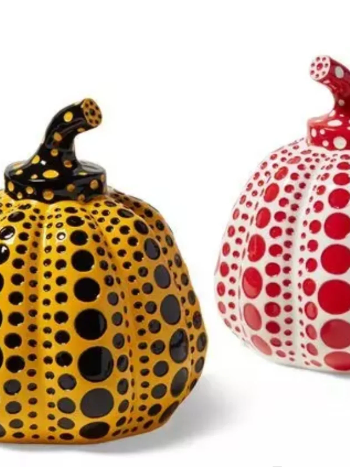 Kusama Yayoi Pumpkin Statue Japanese Art Wave Point Pumpkin Sculpture Morden Resin Crafts Office Home Interior Decor Gifts