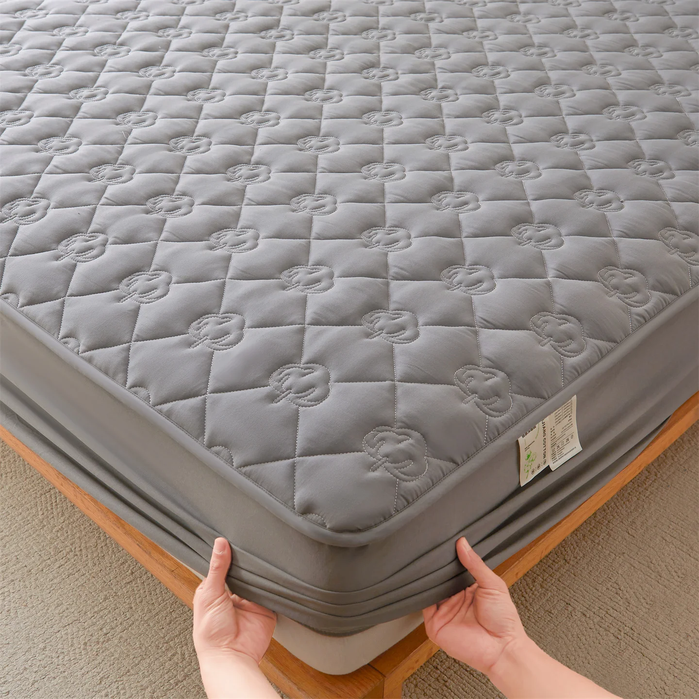 

Solid Color Quilted Mattress Cover Thickened Bed Cover Single/Queen/King Mattress Pad Cotton lencol cama casal Soft Bed Sheets