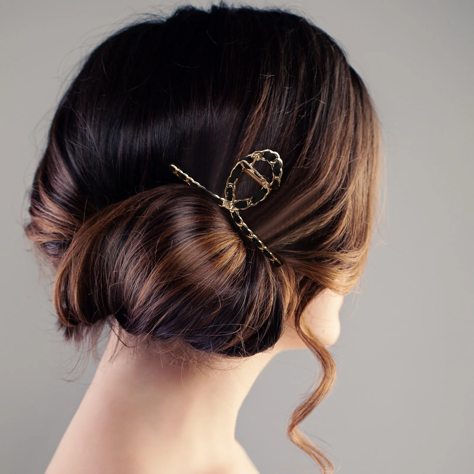 

3Pcs Stylish Metal Jaw Clip Decorative Hair Claws for Women Long Lasting Use Hair Clips Ponytail Clips Jaw Clip