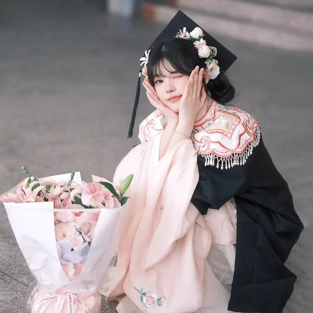 

Doctor Flowers Graduation Cap Master Adjustable Trencher Cap Bachelor Charm Ornament Academic Hat with Tassels Student Supplies