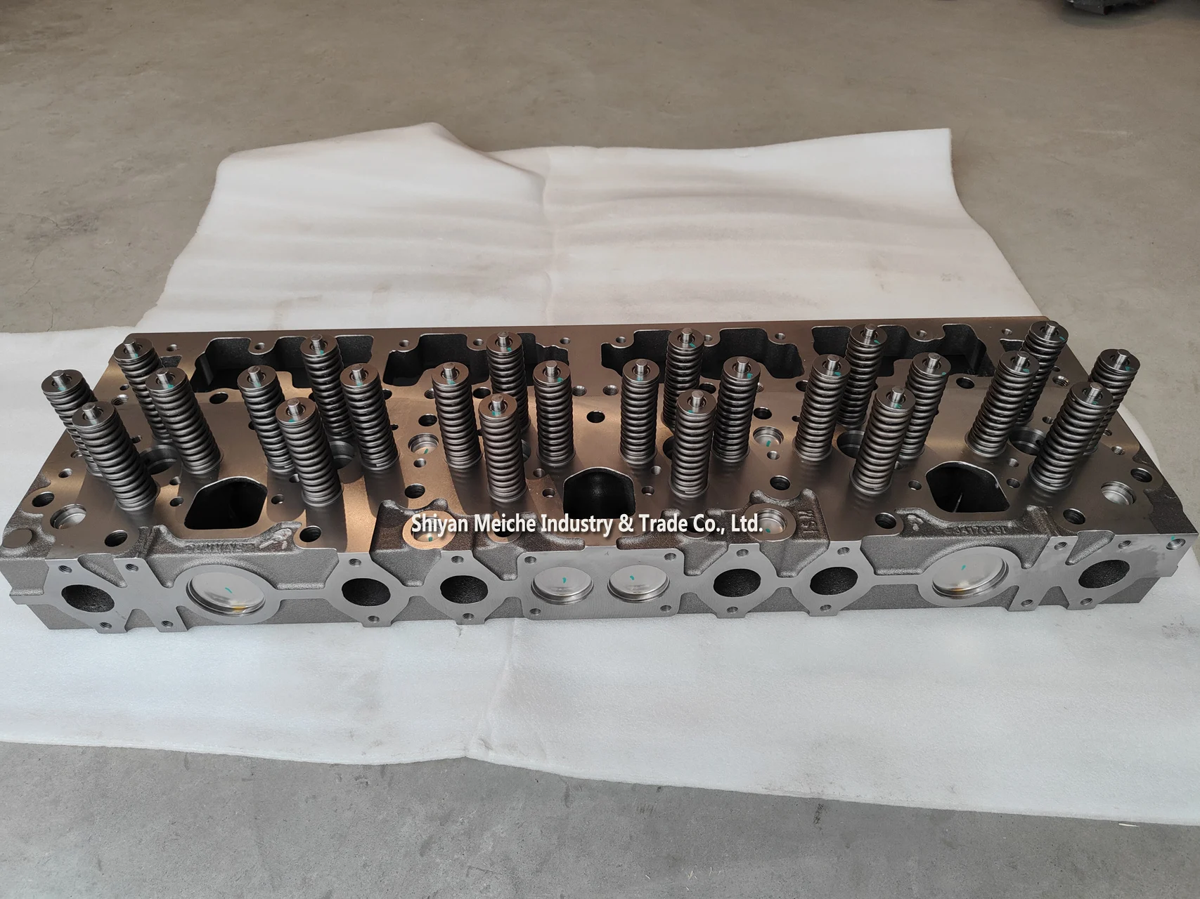 2864028 ISM11 QSM11 Cylinder Head Original Factory Direct Sales