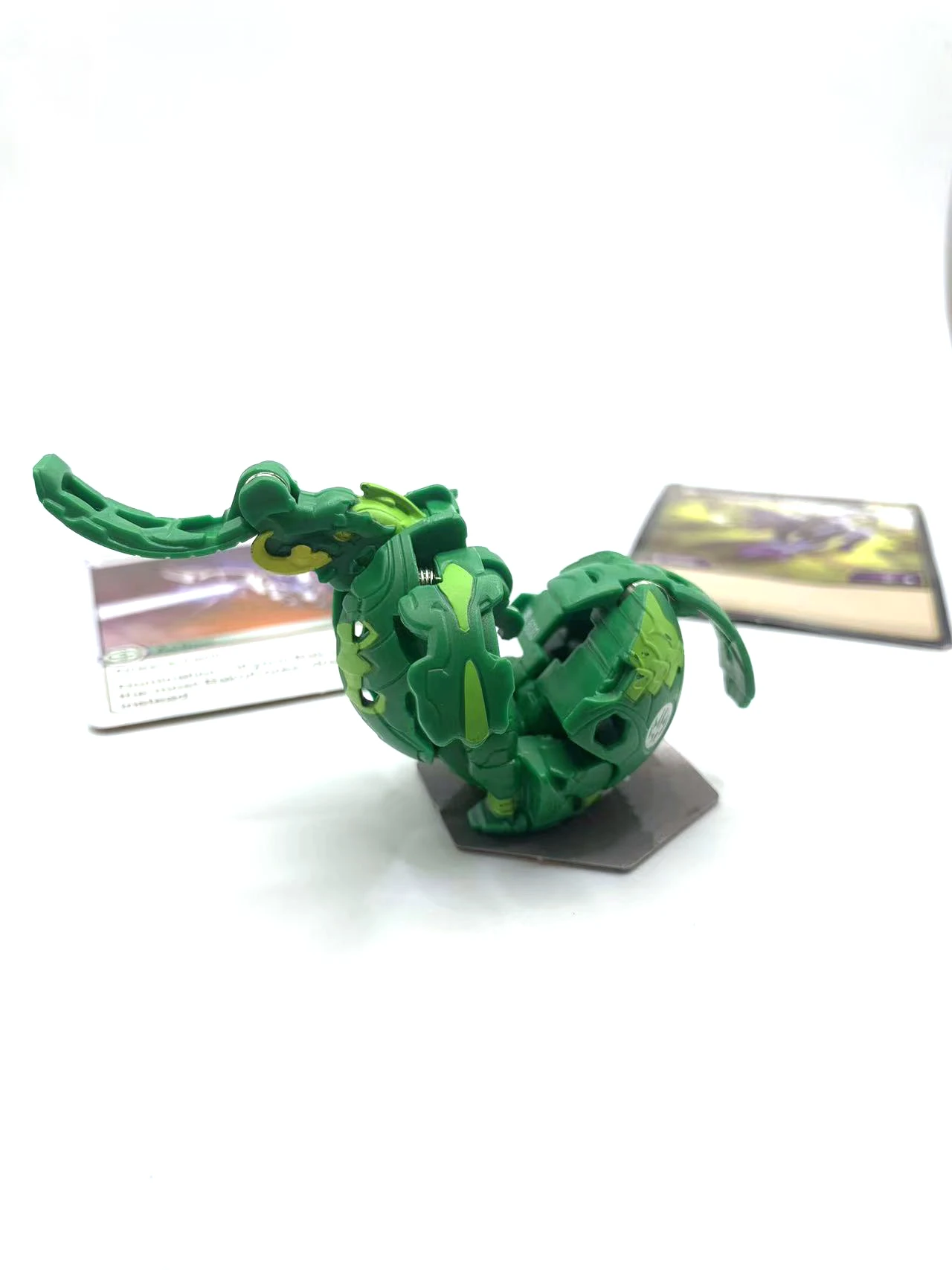 Authentic Bakuganes Ultra Venturus Serpenteze 3-inch high collectible deformable creature battle ball catapult battle platform c