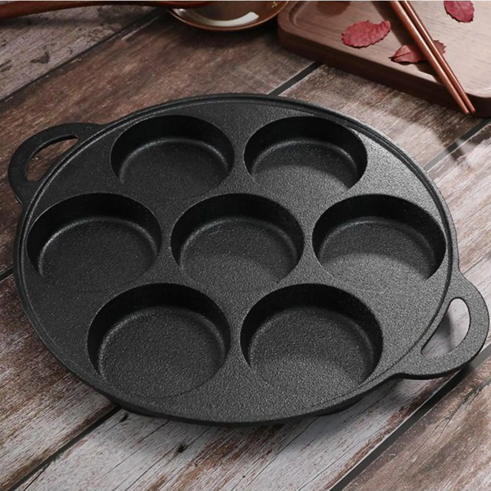 مقلاة مسطحة من الحديد الزهر مقلاة فطيرة مسطحة لأداة غير لاصقة للبيض مع تصميم 7 فتحات للطهي ستيك كريب بيتزا الإفطار #3