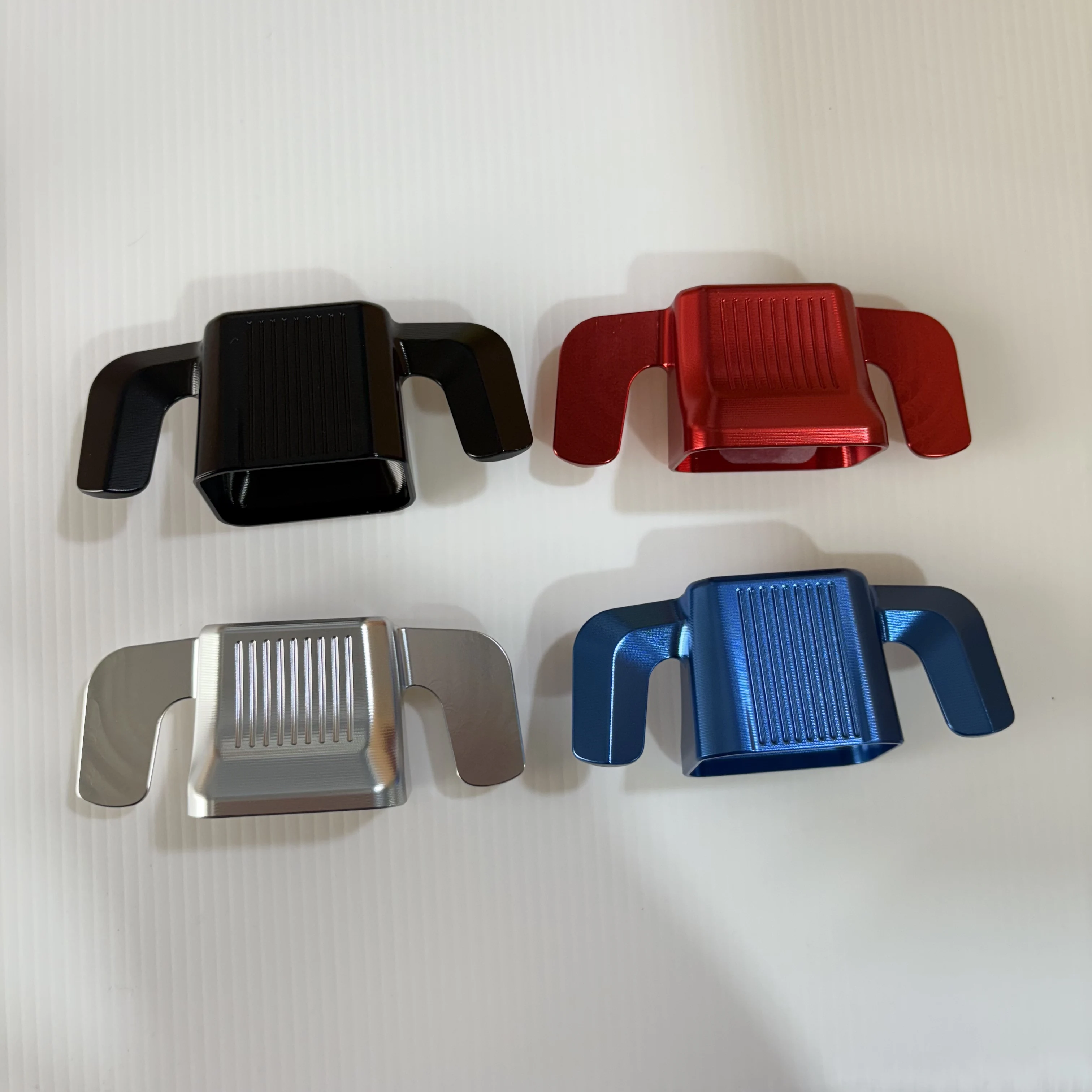 

Aluminum Alloy Steering Wheel Gear Shift Knob Assistor Button Trim For Hyundai Santa FE/Tucson/Kona/Sonata 2024-2026 Accessories