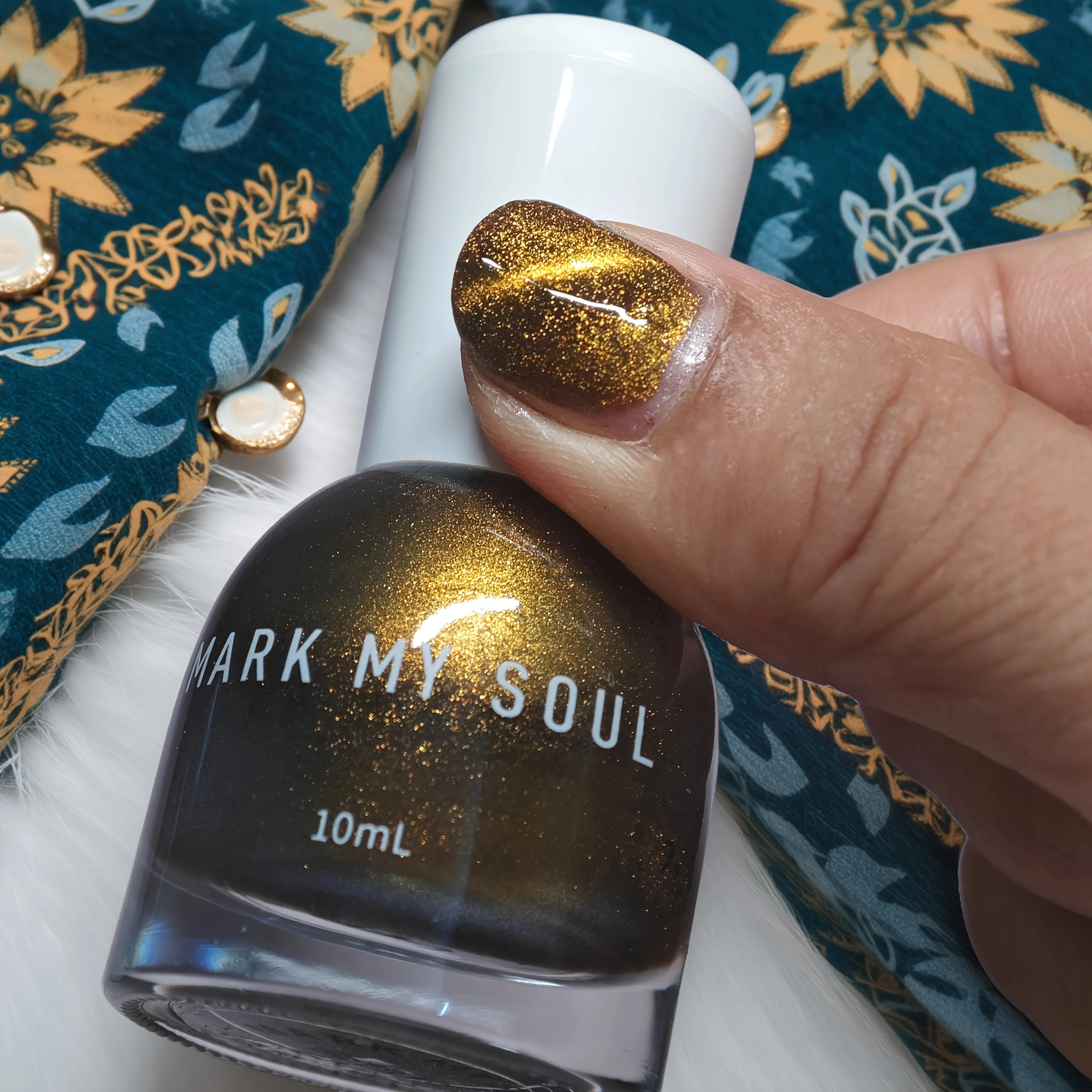 

S113 Шиншилла 10 мл Лак для ногтей «Кошачий глаз» без запекания, быстросохнущий, долговечный, не отслаивающийся, маслянистый и ароматизированный. Не требует лампы.