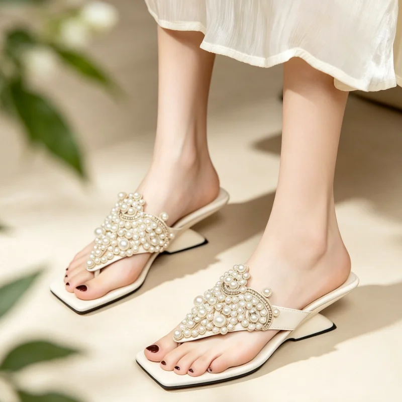 صنادل نسائية أنيقة مزينة باللؤ - مراجعة Summer Clothing Korea وسعره