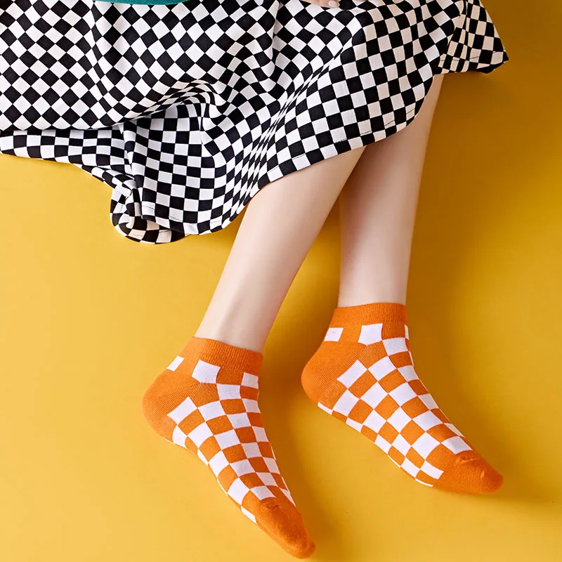 Women Socks Checkboard Harajuku Street Fashion Black White Squares Pattern Sock Novelty Skateboard Funny Cotton Socks For Girl