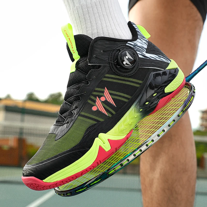2025 2025  New Badminton Shoes Professional Knob Telescopic Shoelaces Rubber Non-Slip Table Tennis Sneakers for Men and Women
