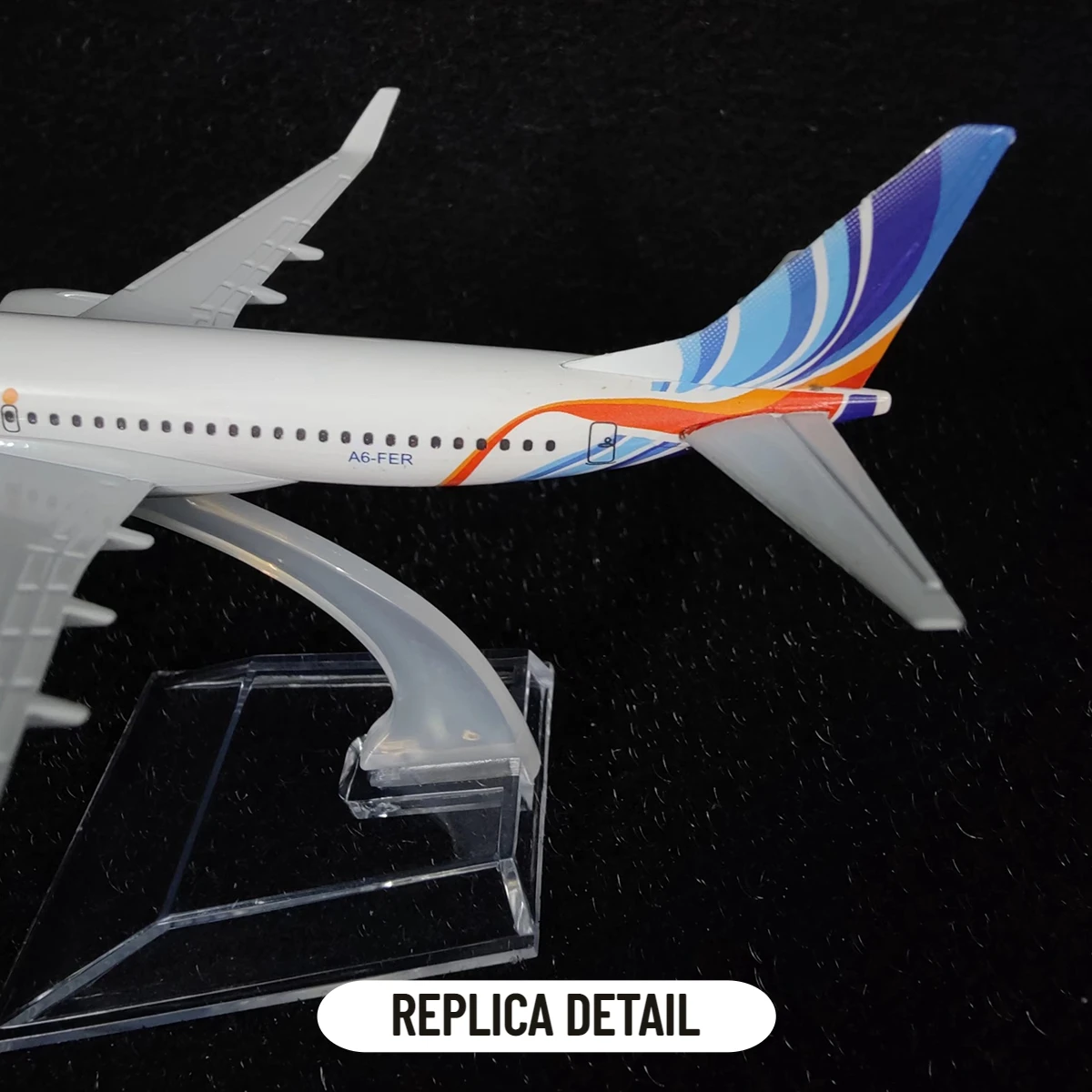 Scale 1:400 Metal Plane Model Replica Dubai B737 Airlines Boeing Airbus Aircraft Diecast Aviation Miniature Collection Toy