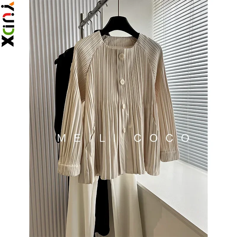 YUDX 2024 Autumn New Pleated Women's Jacket Round Neck Single Breasted Design Niche Short Solid Color Fashion Temperament Top