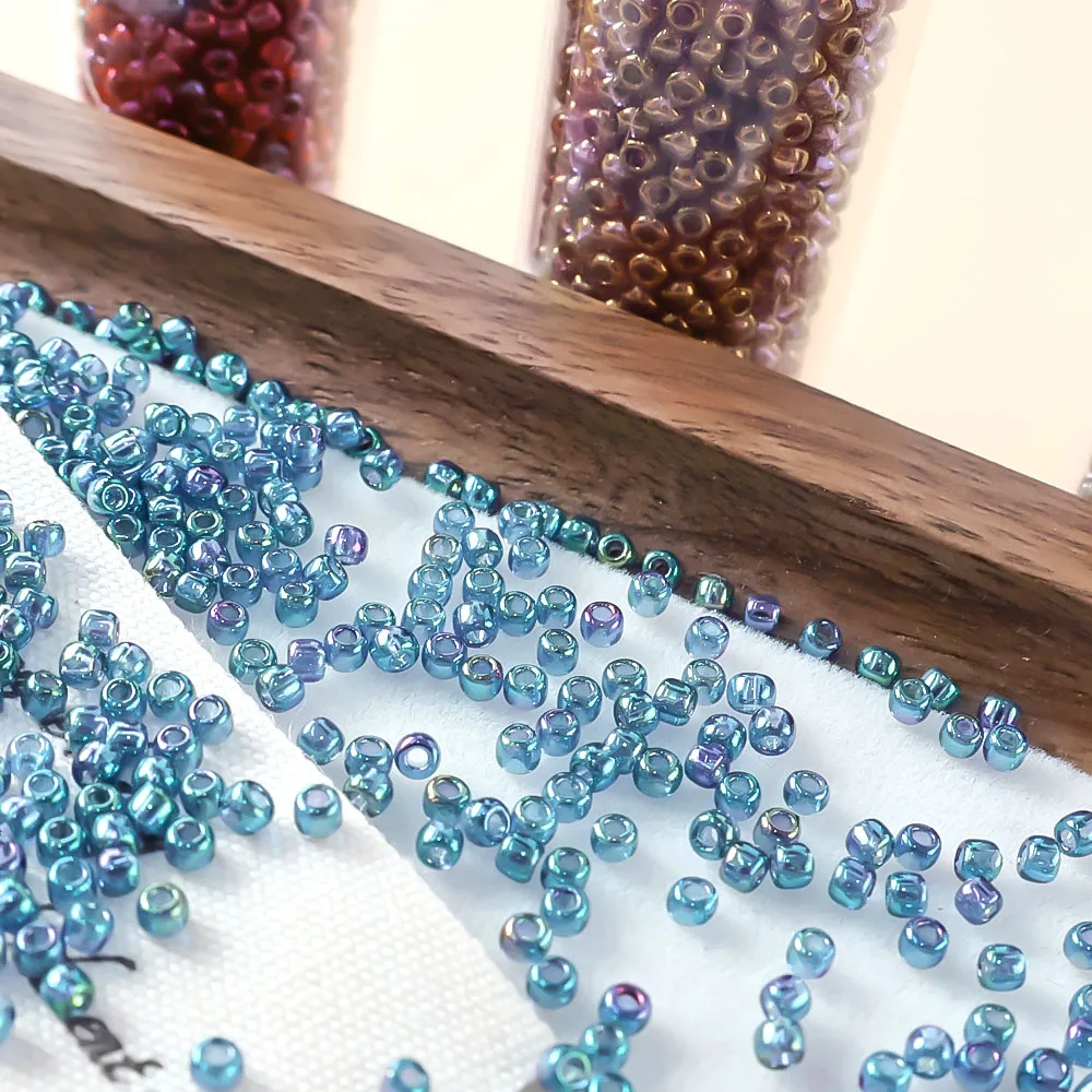 10g pack of Japanese-imported TOHO 11/0 transparent round glass beads, suitable for jewelry making and various embroidery and DI