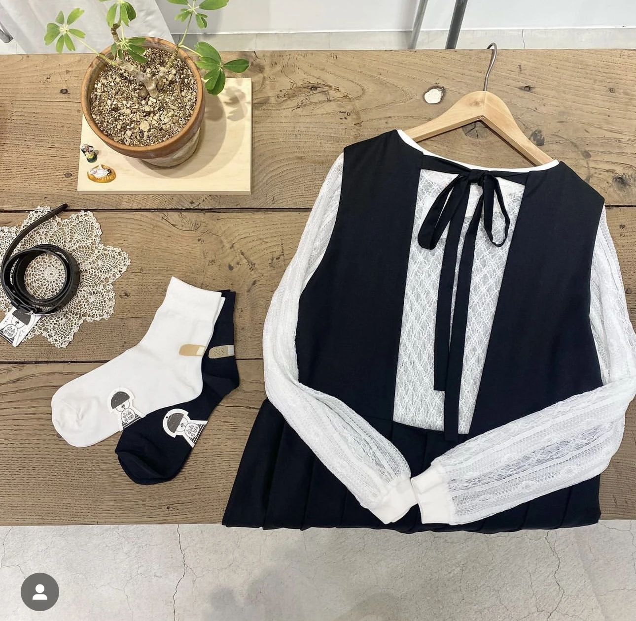 

Платье A-Society из эксклюзивной ткани с бретелями, визуально удлиняющее силуэт, маленький размер, с эффектом похудения, с завышенной талией