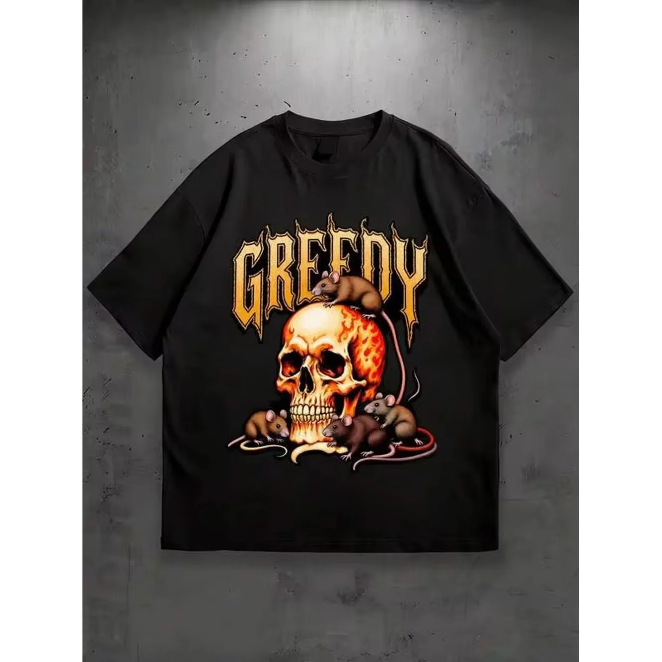 Camiseta gráfica GREEDY con diseño de calavera amenazante y fuego - Camiseta de moda atrevida y llamativa para hombre, perfecta para ropa urbana y estilo gótico, ideal para salidas informales, festivales y para expresar tu espíritu rebelde único - Una pieza imprescindible