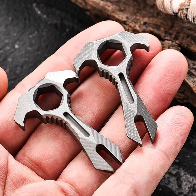 Outdoor Portable Titanium Alloy Umbrella Rope Tool Multifunctional Pry Bar Bottle Opener EDC Camping Pendant Accessories