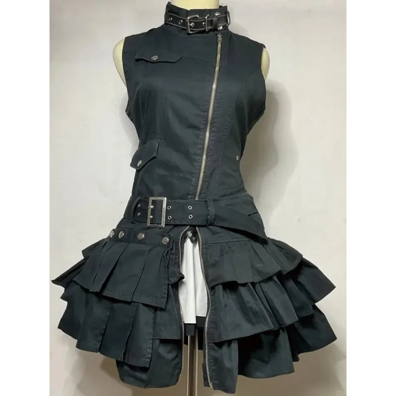 

Black, new sleeveless short dress.