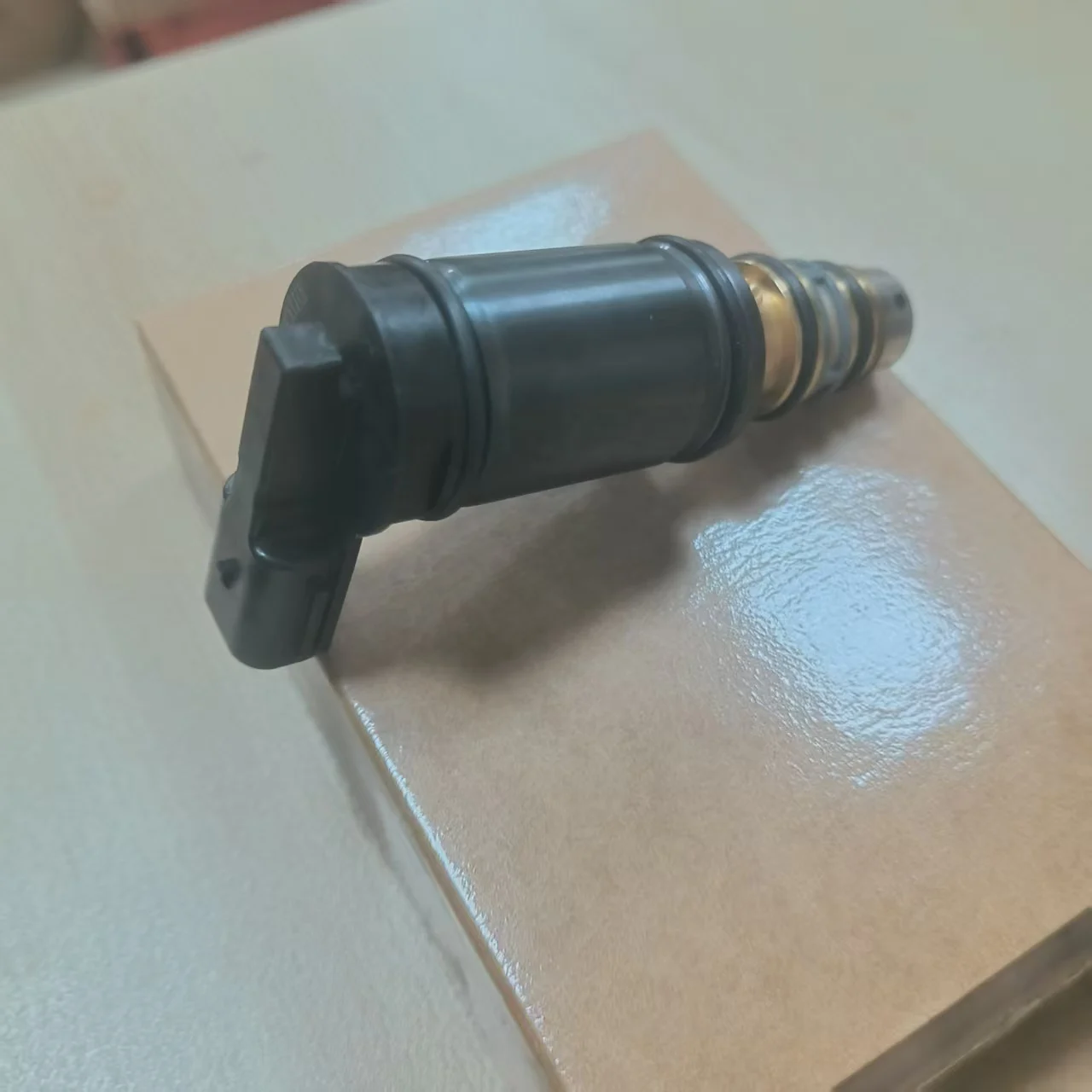 

Универсальный для Mercedes Benz Hyundai Sonata 2,0-2,2 л 6SES14C Компрессор переменного тока ЭЛЕКТРИЧЕСКИЙ КЛАПАН 97701C2000 CG4472809852